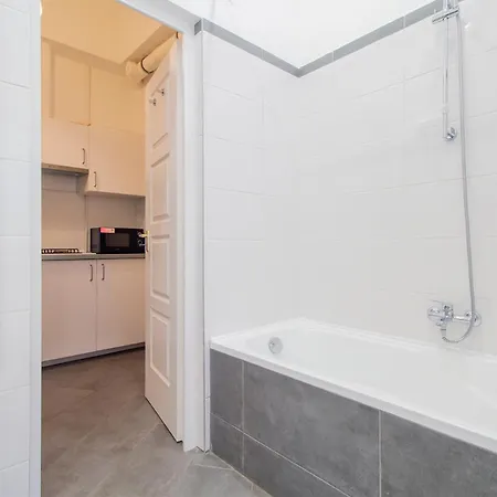 Appartement Kalvin 2bdr With Ac
