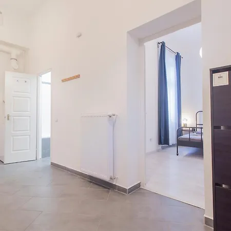 Kalvin 2bdr With Ac Appartement Boedapest